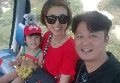 边潇潇:诬陷印小天动手打人害了自己,今嫁金牌导演成赢家